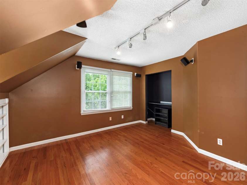 14437 Raynham Drive, Charlotte, NC 28262.  MLS# CAR4398185, YatesRealty ID 33176. 