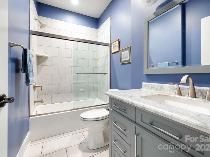 33 Penley Park Drive, Weaverville, NC 28787.  MLS# CAR4286490, YatesRealty ID 33176. 