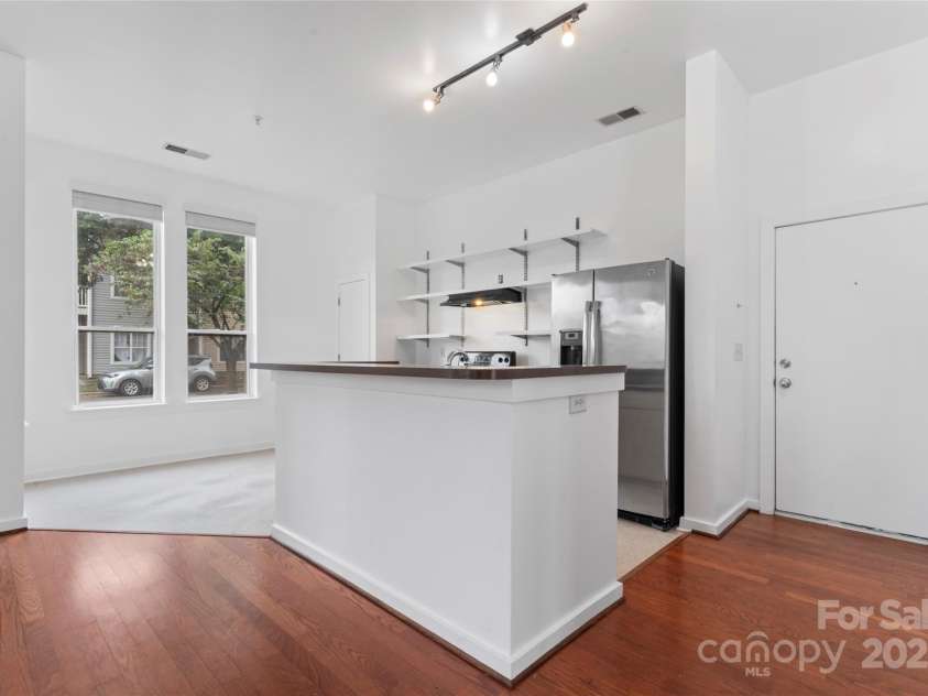 1204 Caldwell Street, Charlotte, NC 28206.  MLS# CAR4290307, YatesRealty ID 33177. 