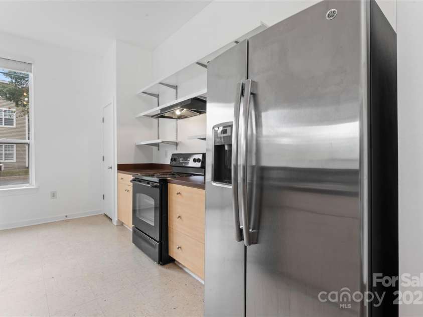 1204 Caldwell Street, Charlotte, NC 28206.  MLS# CAR4290307, YatesRealty ID 33177. 