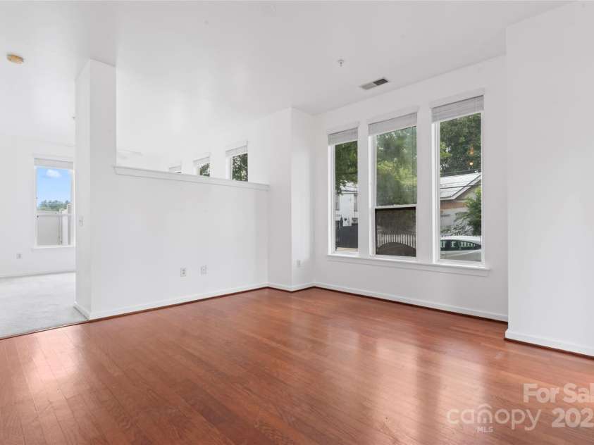 1204 Caldwell Street, Charlotte, NC 28206.  MLS# CAR4290307, YatesRealty ID 33177. 