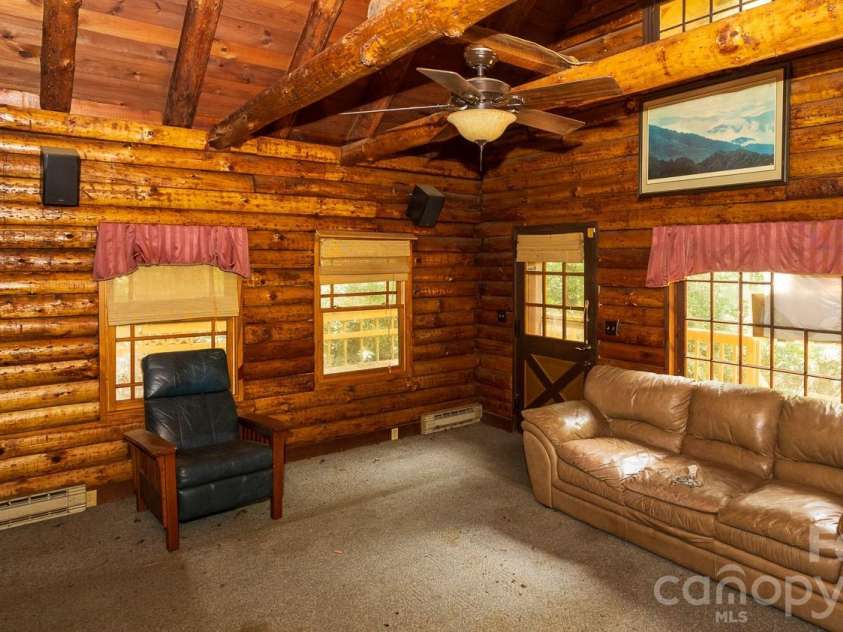 305 Melanie Lane, Black Mountain, NC 28711.  MLS# CAR4396902, YatesRealty ID 33177. 
