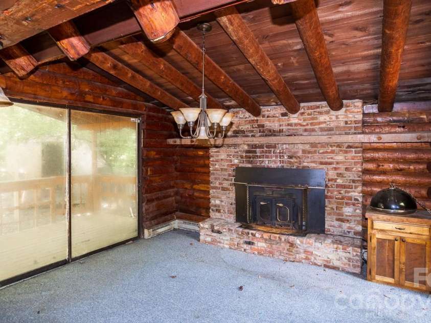305 Melanie Lane, Black Mountain, NC 28711.  MLS# CAR4396902, YatesRealty ID 33177. 