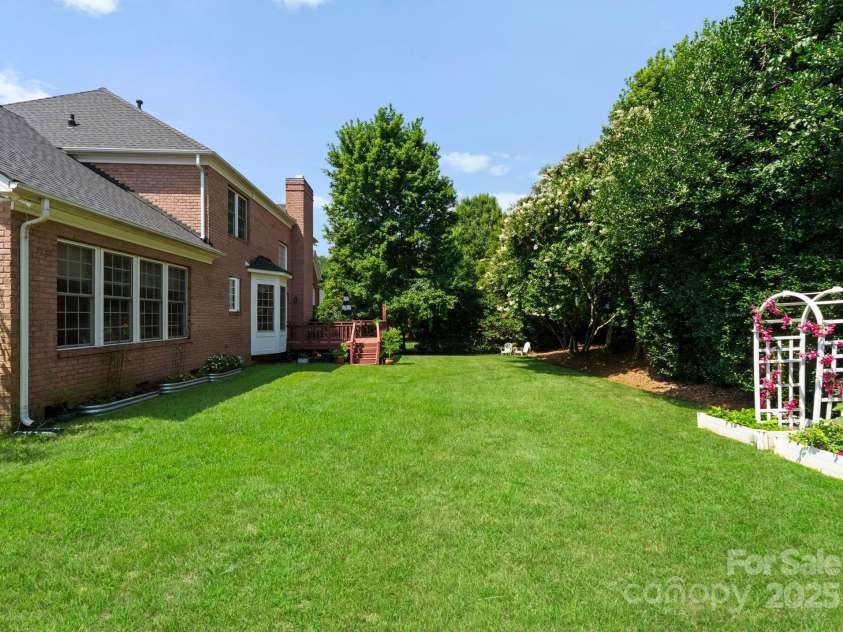 3304 Taviston Drive, Waxhaw, NC 28173.  MLS# CAR4234395, YatesRealty ID 33178. 