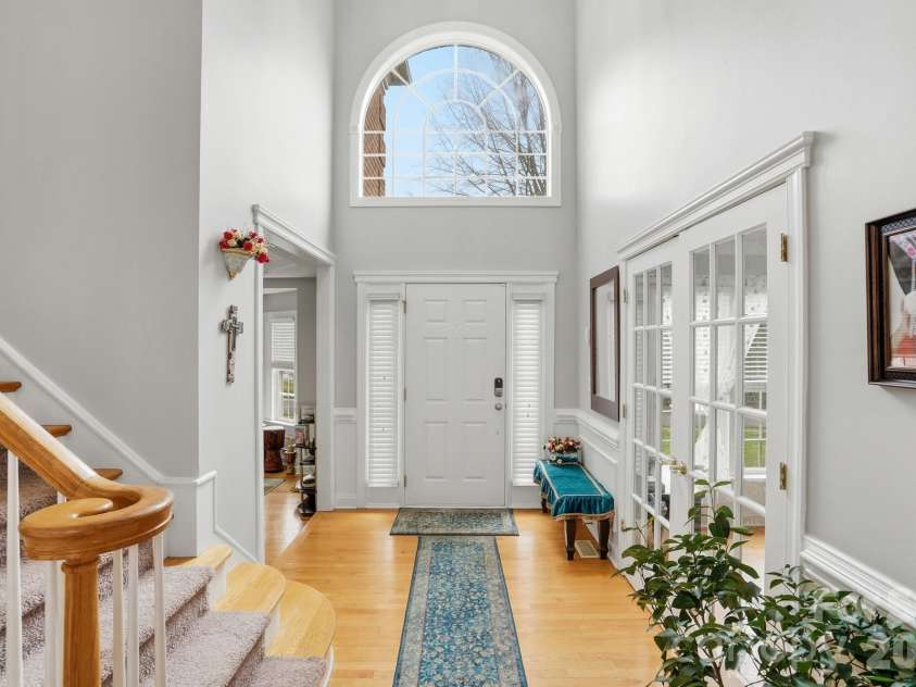 3304 Taviston Drive, Waxhaw, NC 28173.  MLS# CAR4335355, YatesRealty ID 33178. 