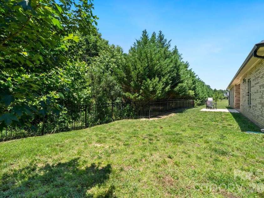5226 Sustar Drive, Monroe, NC 28110.  MLS# CAR4392806, YatesRealty ID 33178. 