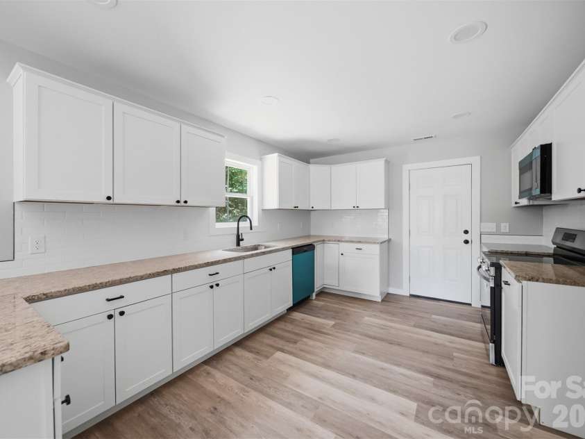2197 Mclin Court, Conover, NC 28613.  MLS# CAR4397193, YatesRealty ID 33179. 
