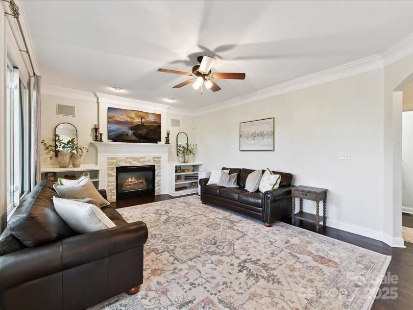 4032 Cambridge Hill Lane, Charlotte, NC 28270.  MLS# CAR4277573, YatesRealty ID 33179. Den