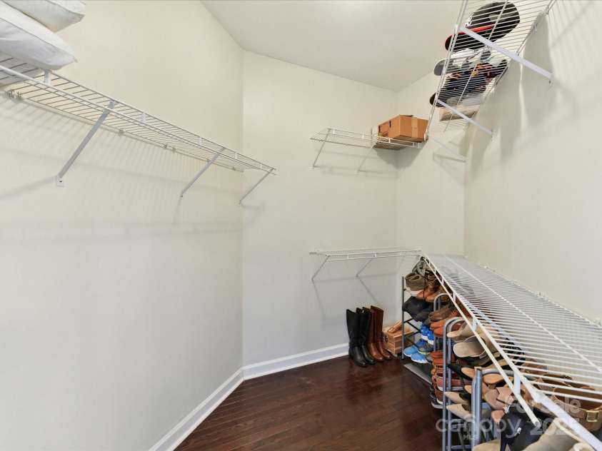 4032 Cambridge Hill Lane, Charlotte, NC 28270.  MLS# CAR4277573, YatesRealty ID 33179. Primary closet