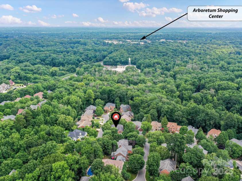 4032 Cambridge Hill Lane, Charlotte, NC 28270.  MLS# CAR4277573, YatesRealty ID 33179. The home is located minutes from the popular Arboretum Shopping Center