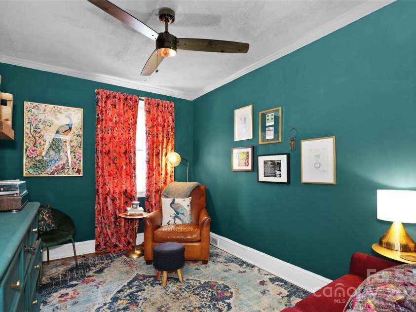 1825 Beckwith Place, Charlotte, NC 28205.  MLS# CAR4282243, YatesRealty ID 33180. 