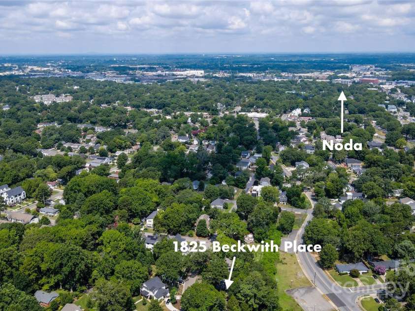 1825 Beckwith Place, Charlotte, NC 28205.  MLS# CAR4282243, YatesRealty ID 33180. 