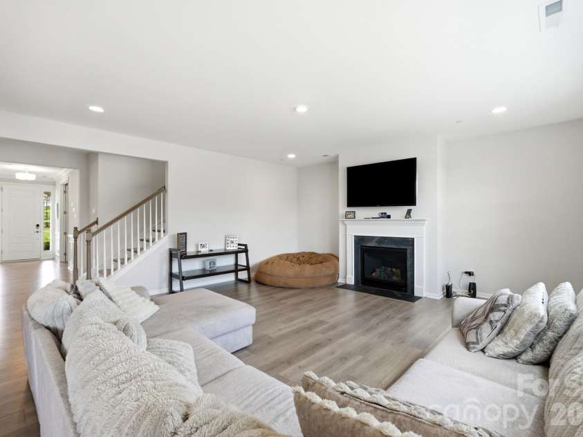 3205 Kintore Lane, Concord, NC 28027.  MLS# CAR4394370, YatesRealty ID 33180. 