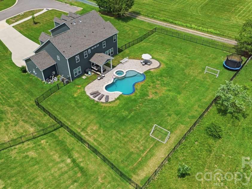 3205 Kintore Lane, Concord, NC 28027.  MLS# CAR4394370, YatesRealty ID 33180. 