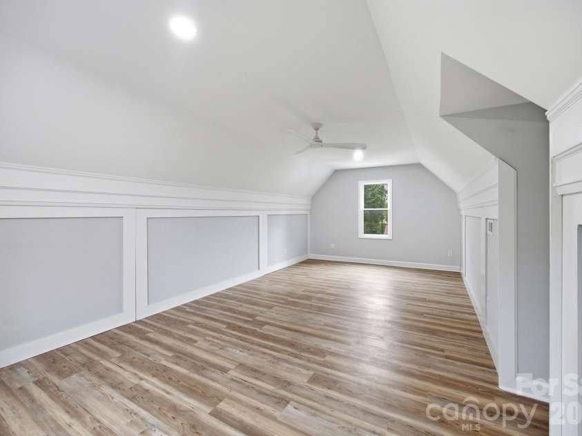 242 Mallard Way, Mooresville, NC 28117.  MLS# CAR4381736, YatesRealty ID 33182. 