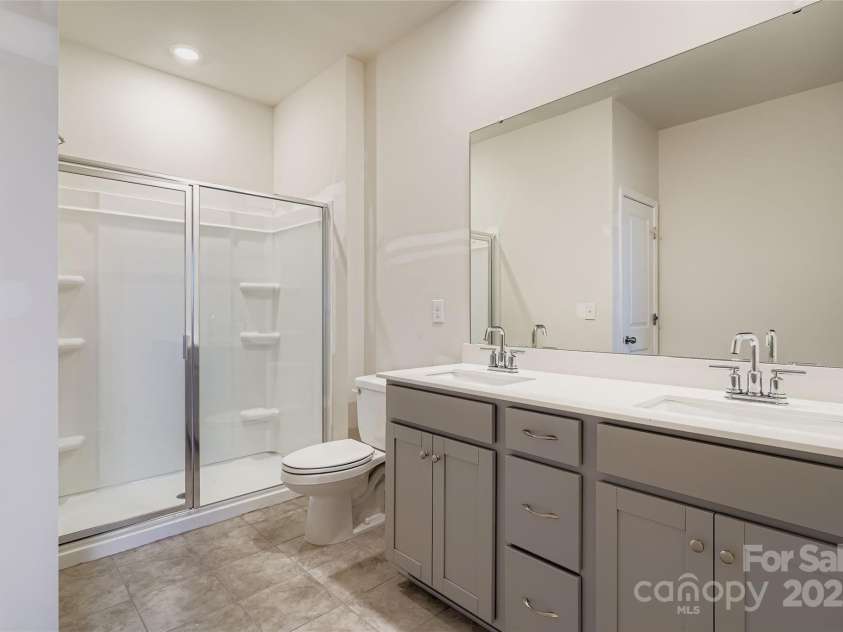 4211 Skyboat Circle, Fort Mill, SC 29715.  MLS# CAR4284615, YatesRealty ID 33183. Bathroom 2
