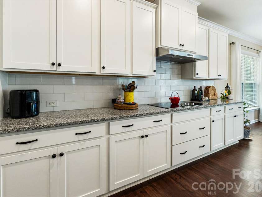 6008 Britannia Boulevard, Waxhaw, NC 28173.  MLS# CAR4396319, YatesRealty ID 33183. 