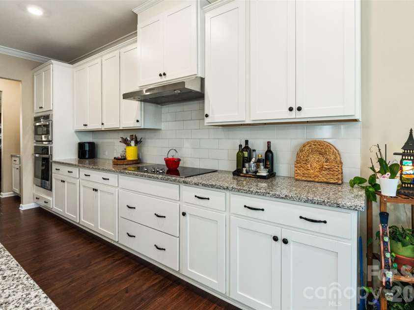 6008 Britannia Boulevard, Waxhaw, NC 28173.  MLS# CAR4396319, YatesRealty ID 33183. 