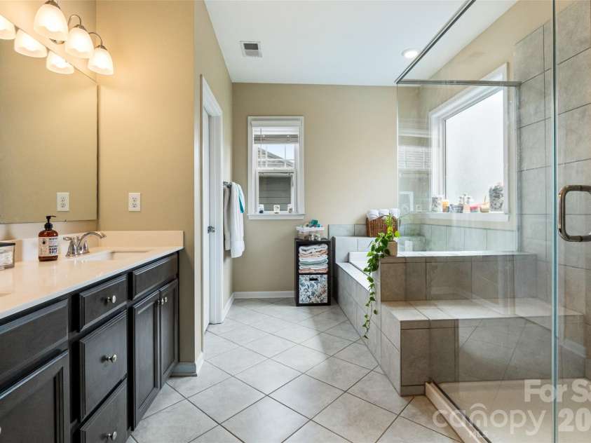 6008 Britannia Boulevard, Waxhaw, NC 28173.  MLS# CAR4396319, YatesRealty ID 33183. 