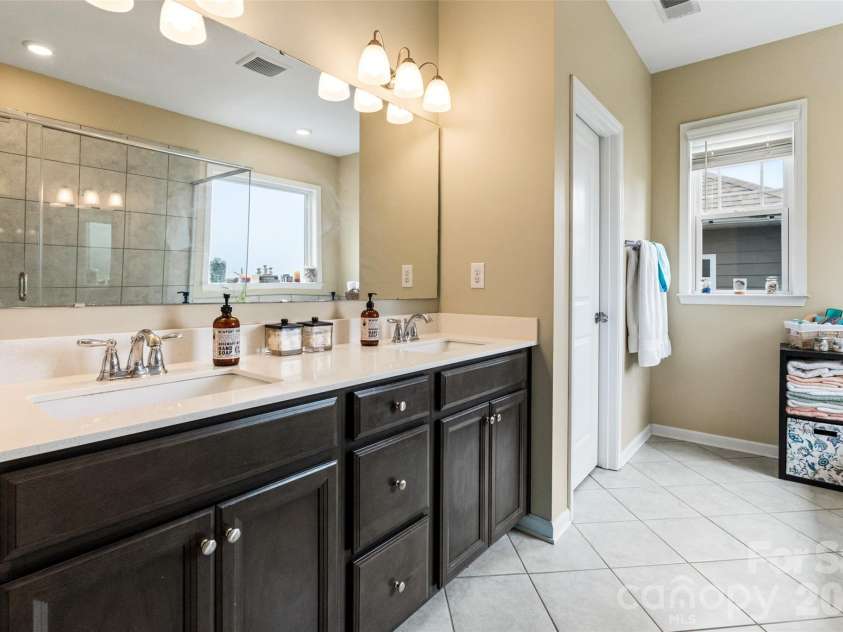 6008 Britannia Boulevard, Waxhaw, NC 28173.  MLS# CAR4396319, YatesRealty ID 33183. 