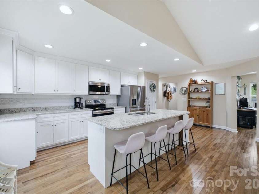 3788 Rene Lane, Maiden, NC 28650.  MLS# CAR4393846, YatesRealty ID 33184. 