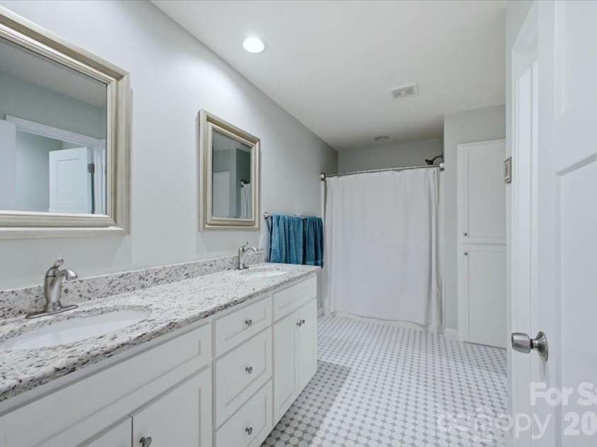 3788 Rene Lane, Maiden, NC 28650.  MLS# CAR4393846, YatesRealty ID 33184. 