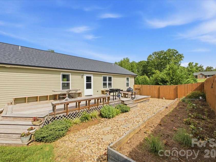 3788 Rene Lane, Maiden, NC 28650.  MLS# CAR4393846, YatesRealty ID 33184. 