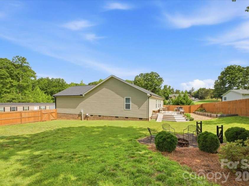 3788 Rene Lane, Maiden, NC 28650.  MLS# CAR4393846, YatesRealty ID 33184. 
