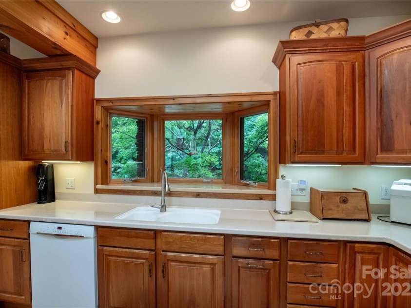 300 Sweet Birch Lane, Tuckasegee, NC 28783.  MLS# CAR4289409, YatesRealty ID 33186. 