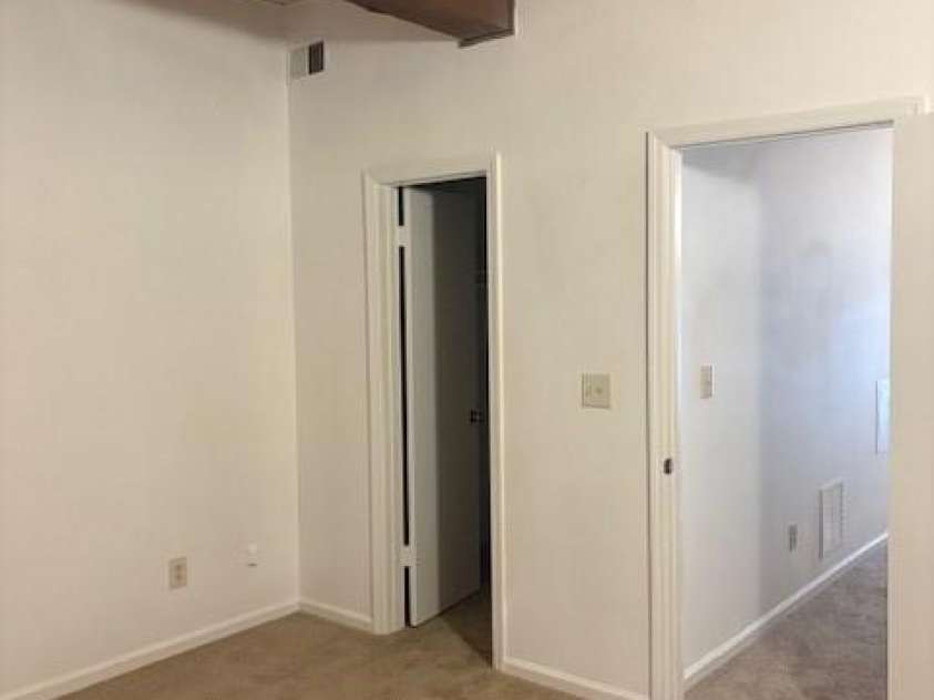 1 Buffalo Avenue, Concord, NC 28025.  MLS# CAR4289758, YatesRealty ID 33187. 