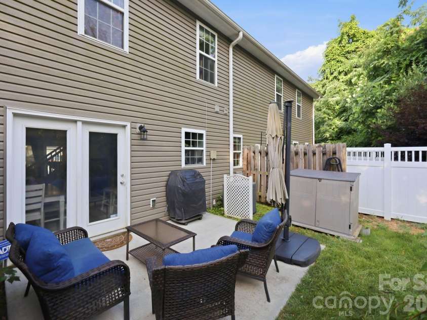 83 Sunny Meadows Boulevard, Arden, NC 28704.  MLS# CAR4396781, YatesRealty ID 33187. 