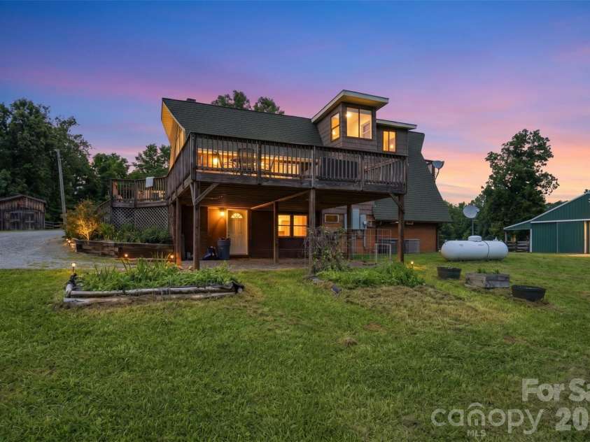 5835 Kreps Road, Clover, SC 29710.  MLS# CAR4397393, YatesRealty ID 33188. 