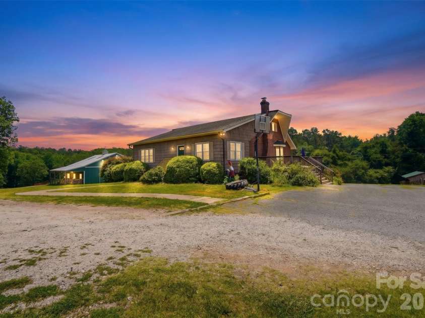 5835 Kreps Road, Clover, SC 29710.  MLS# CAR4397393, YatesRealty ID 33188. 