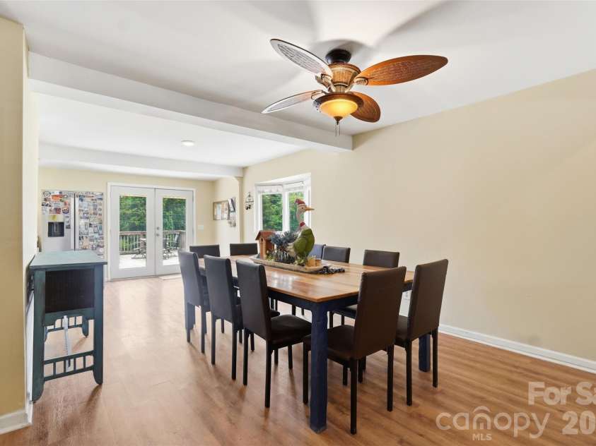 5835 Kreps Road, Clover, SC 29710.  MLS# CAR4397393, YatesRealty ID 33188. Dining area