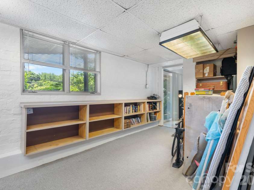 705 West Union Street, Morganton, NC 28655.  MLS# CAR4397775, YatesRealty ID 33189. 