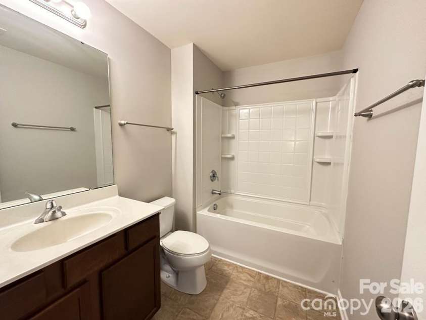 10383 Bunclody Drive, Charlotte, NC 28213.  MLS# CAR4354613, YatesRealty ID 3319. 