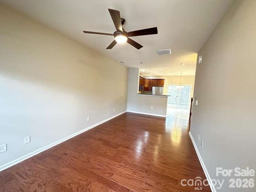 10383 Bunclody Drive, Charlotte, NC 28213.  MLS# CAR4354613, YatesRealty ID 3319. Entry Living Room