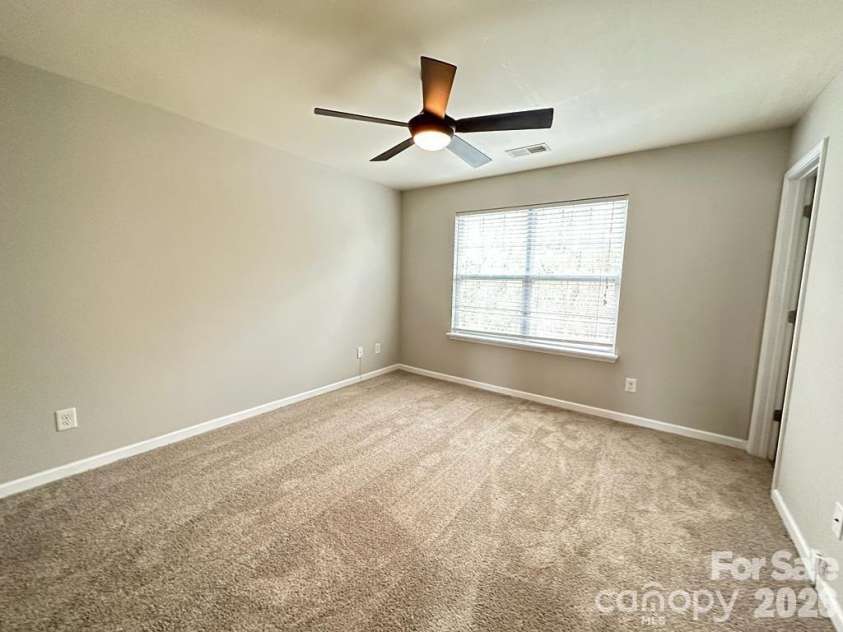 10383 Bunclody Drive, Charlotte, NC 28213.  MLS# CAR4354613, YatesRealty ID 3319. Room 1
