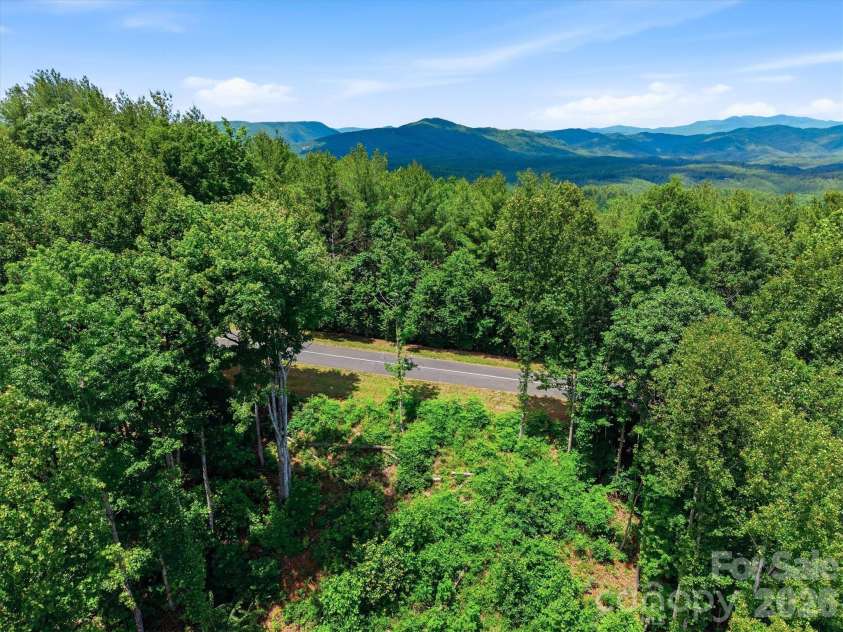 1288 Johns Ridge Parkway, Lenoir, NC 28645.  MLS# CAR4397383, YatesRealty ID 33190. 