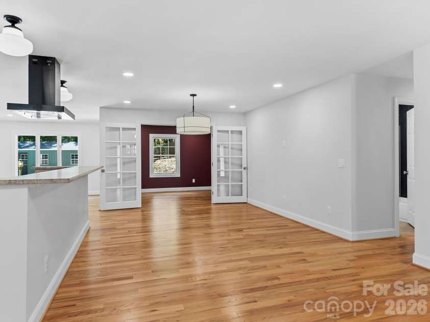26 Glen Cove Road, Arden, NC 28704.  MLS# CAR4394525, YatesRealty ID 33191. 