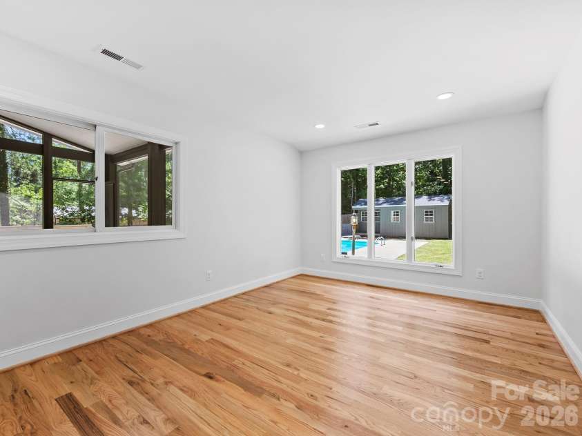 26 Glen Cove Road, Arden, NC 28704.  MLS# CAR4394525, YatesRealty ID 33191. 