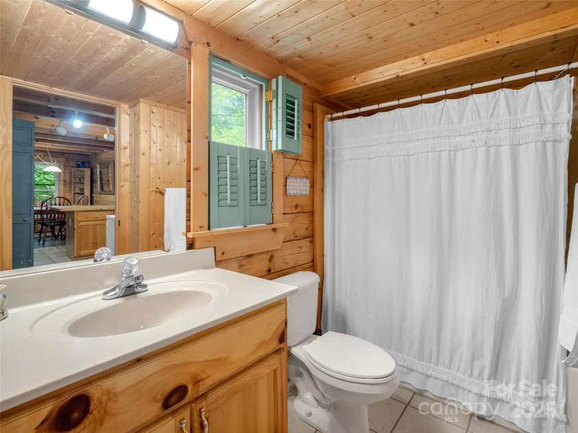 120 Sasafras Ridge, Rutherfordton, NC 28139.  MLS# CAR4292175, YatesRealty ID 33192. 