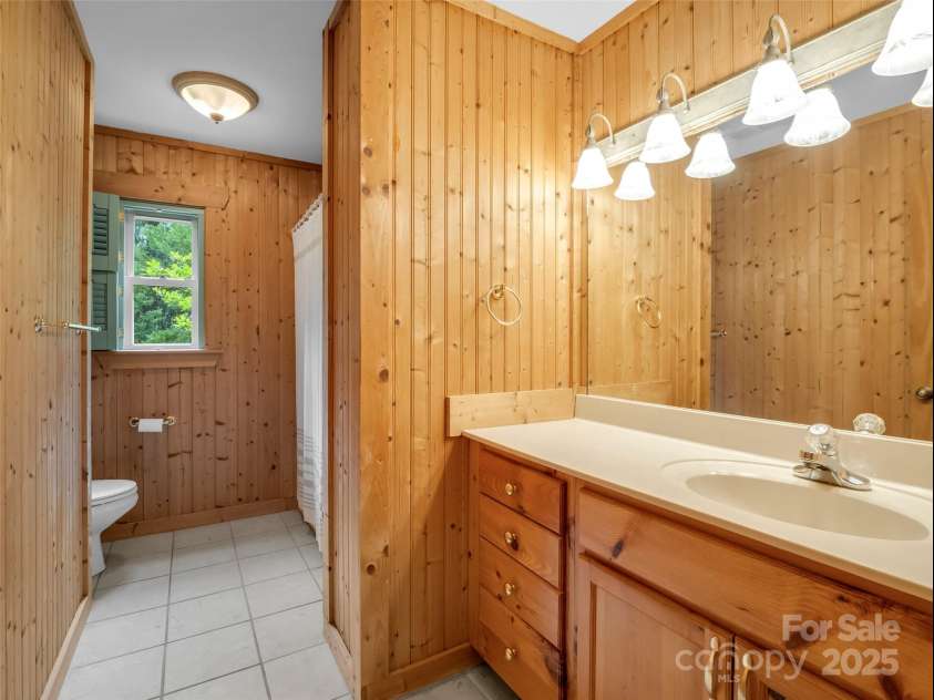 120 Sasafras Ridge, Rutherfordton, NC 28139.  MLS# CAR4292175, YatesRealty ID 33192. 