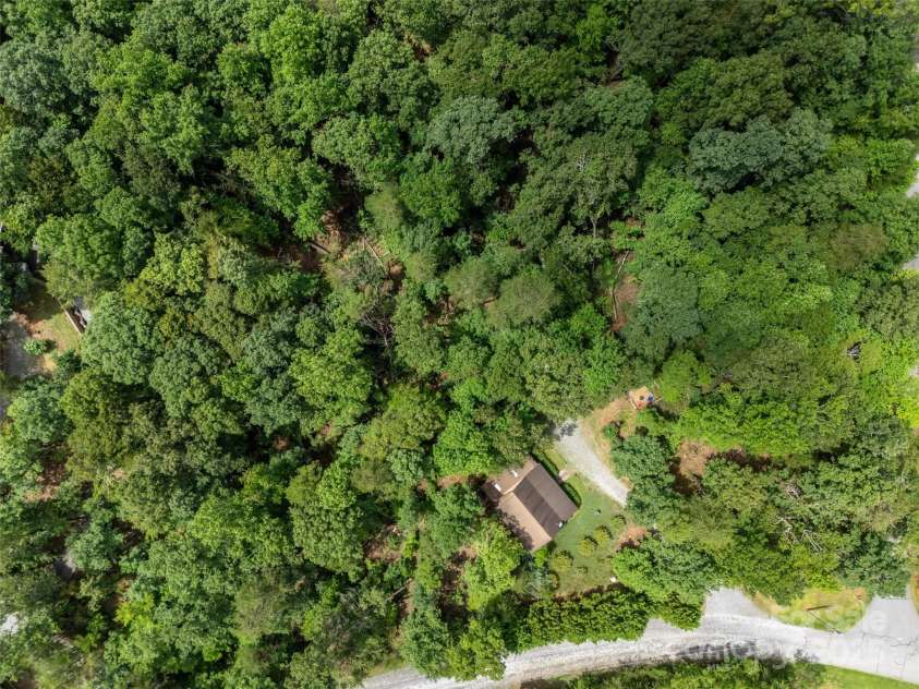 120 Sasafras Ridge, Rutherfordton, NC 28139.  MLS# CAR4292175, YatesRealty ID 33192. 