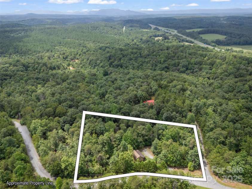 120 Sasafras Ridge, Rutherfordton, NC 28139.  MLS# CAR4292175, YatesRealty ID 33192. 