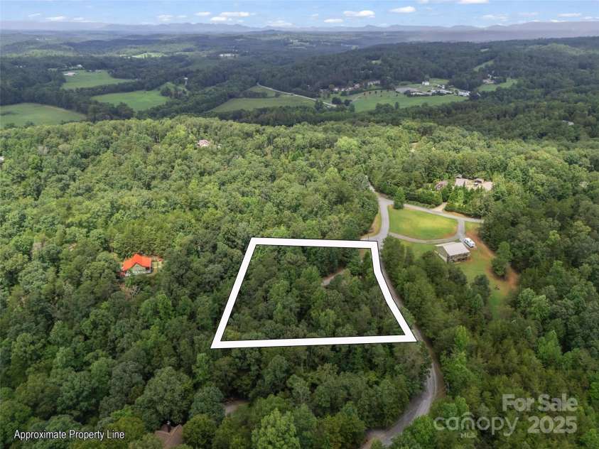 120 Sasafras Ridge, Rutherfordton, NC 28139.  MLS# CAR4292175, YatesRealty ID 33192. 