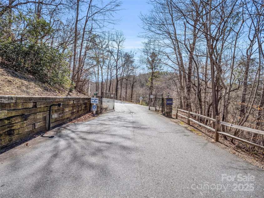 120 Sasafras Ridge, Rutherfordton, NC 28139.  MLS# CAR4292175, YatesRealty ID 33192. 