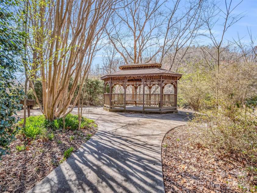 120 Sasafras Ridge, Rutherfordton, NC 28139.  MLS# CAR4292175, YatesRealty ID 33192. 