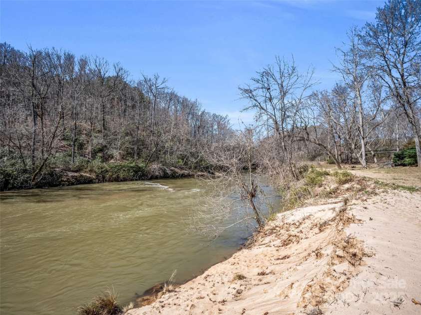 120 Sasafras Ridge, Rutherfordton, NC 28139.  MLS# CAR4292175, YatesRealty ID 33192. 