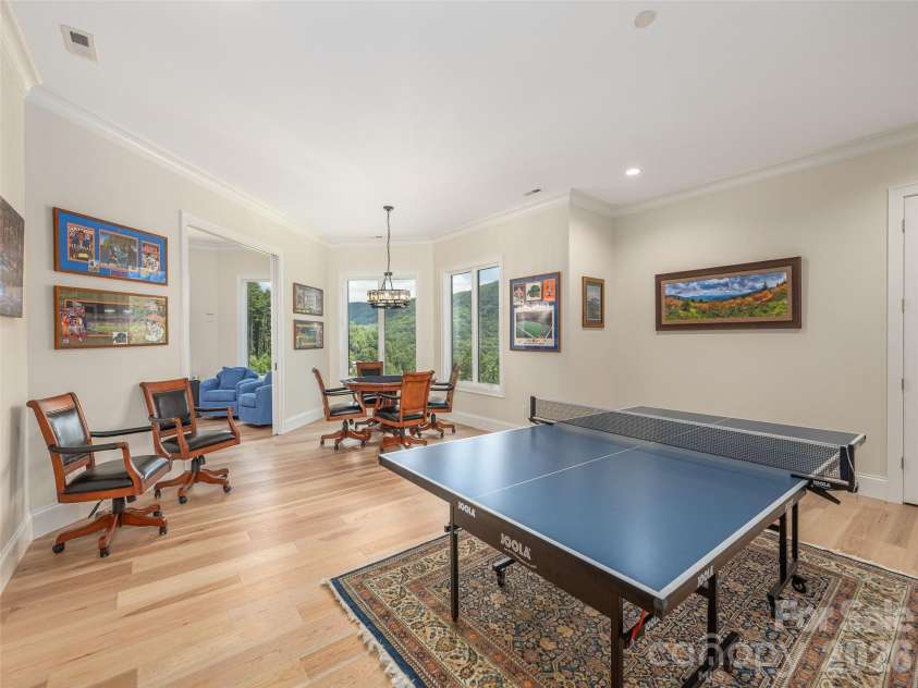 167 Southpoint Ridge, Maggie Valley, NC 28751.  MLS# CAR4398077, YatesRealty ID 33192. 